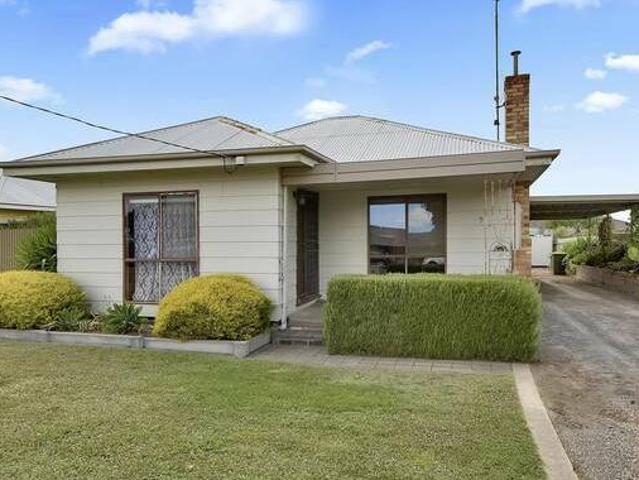 House for sale in Horsham, Victoria