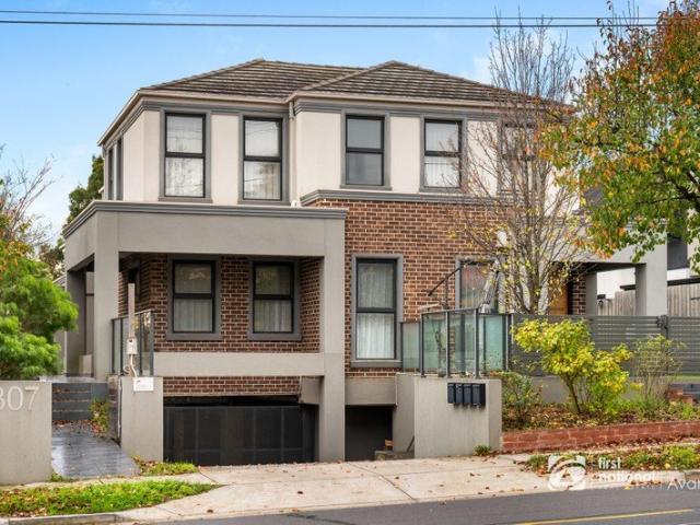 Townhouse for rent in Camerons Creek, Victoria