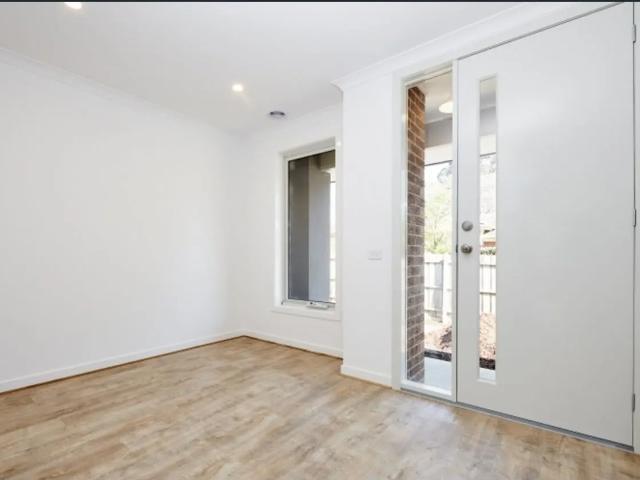 Townhouse for rent in Doncaster East, Melbourne