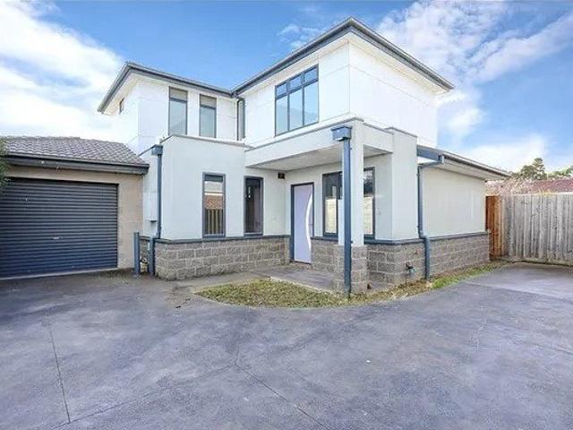 Townhouse for rent in Camerons Creek, Victoria