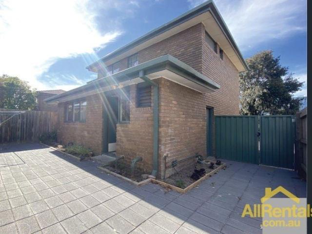 Townhouse for rent in Camerons Creek, Victoria