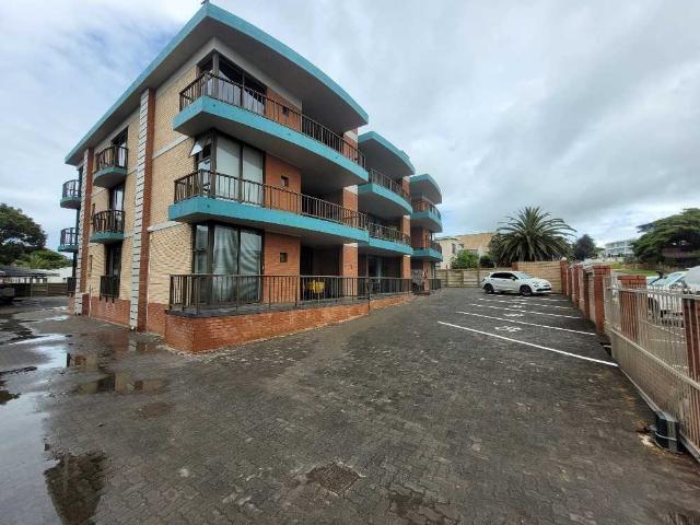 Apartment for sale in Jeffreys Bay, Kouga Local Municipality
