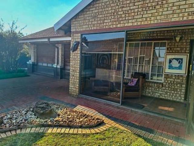 Townhouse for rent in Midvaal, Gauteng