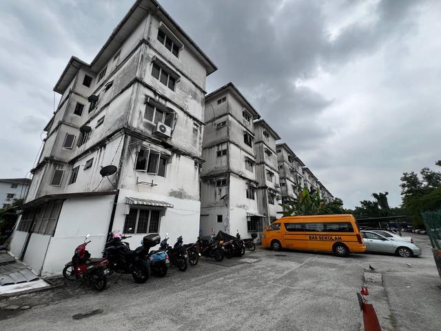Apartment for sale in Kajang, Langat