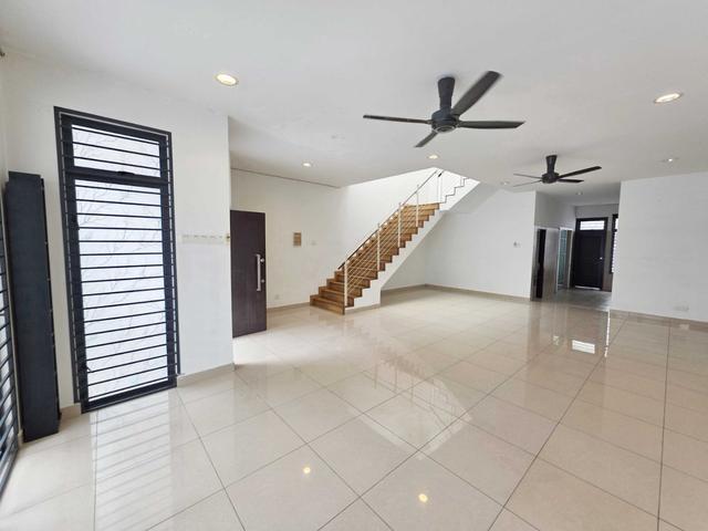 Terraced House for sale in Petaling, Alam Impian