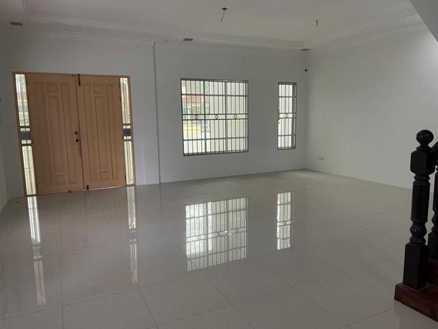 Residential House for sale in Samarahan, Kota Samarahan