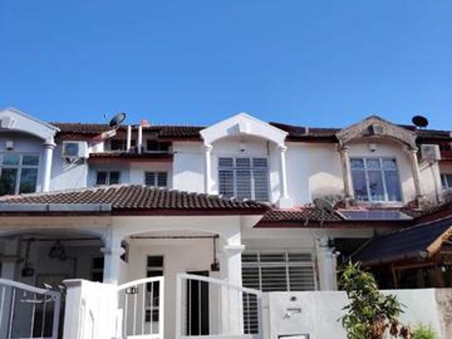 Terraced House for sale in Tanjong Sepat, Selangor