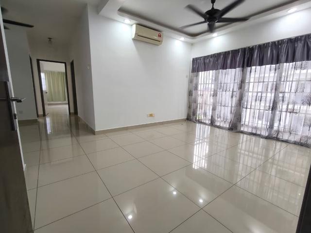 Condominium for sale in Petaling, Subang Jaya