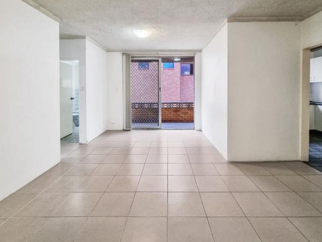 Apartment for rent in Little India, Sydney