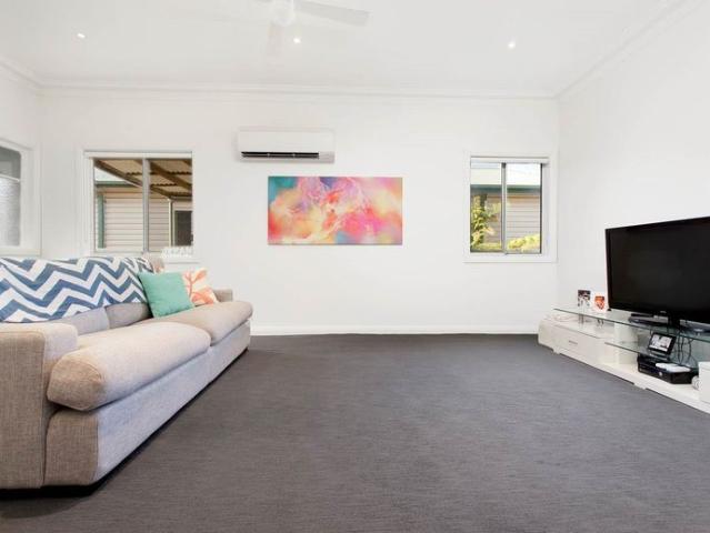 House for rent in Wollongong West, New South Wales