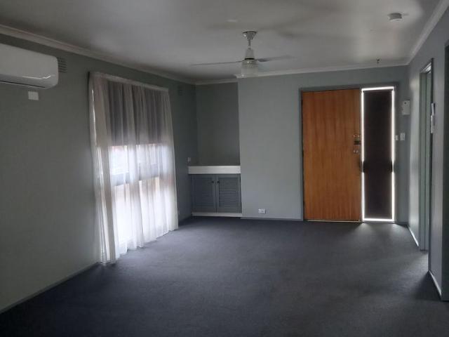 House for rent in Melton South, Melbourne