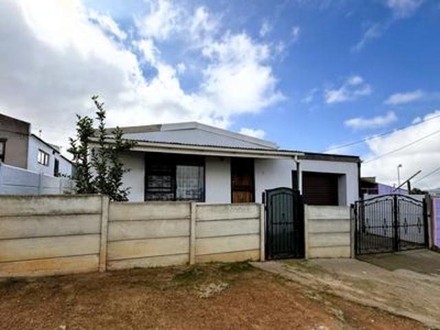 House for sale in West Coast, Riebeeck Valley
