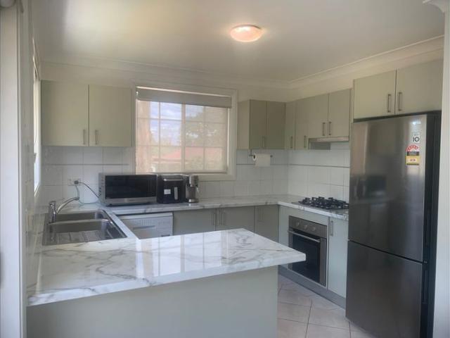 Townhouse for rent in Sydney, New South Wales