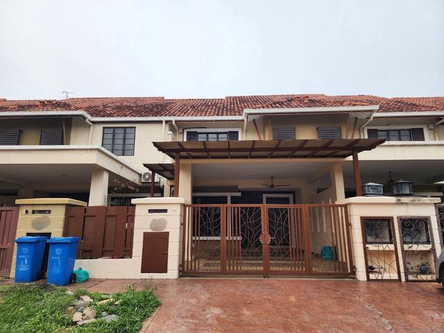 Terraced House for sale in Seksyen 35, Shah Alam
