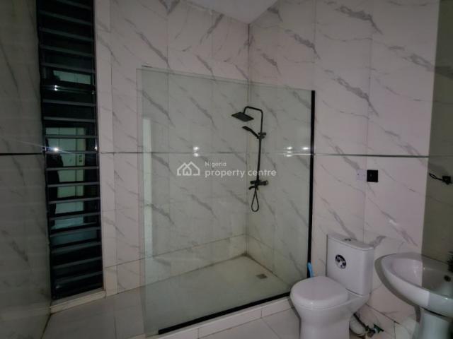 Detached house for sale in Eti Osa, Abuja