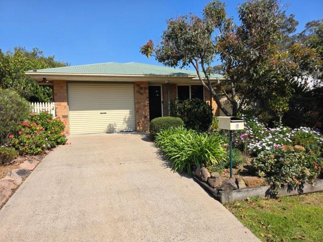 House for sale in Crows Nest