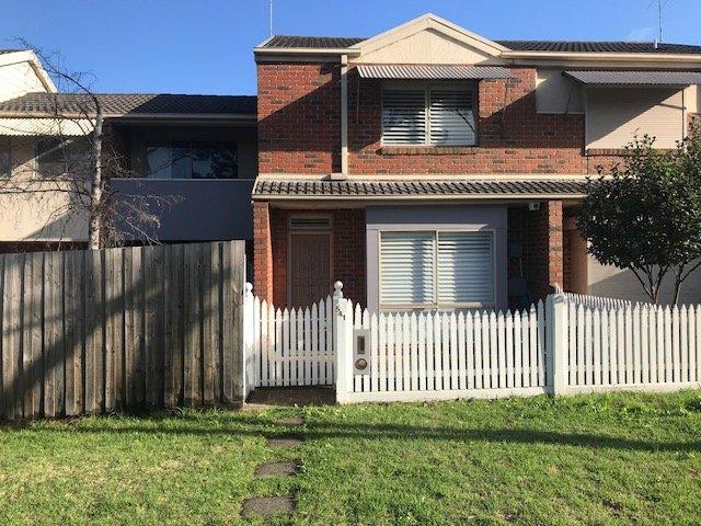 Townhouse for sale in Camerons Creek, Victoria