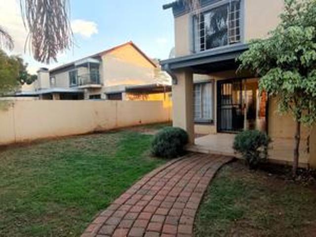 Townhouse for sale in Waterkloof, Gauteng