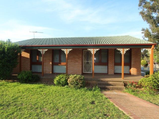 House for rent in Macquarie Fields, Sydney