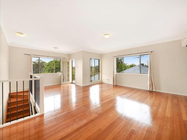 Townhouse for rent in Sydney, New South Wales