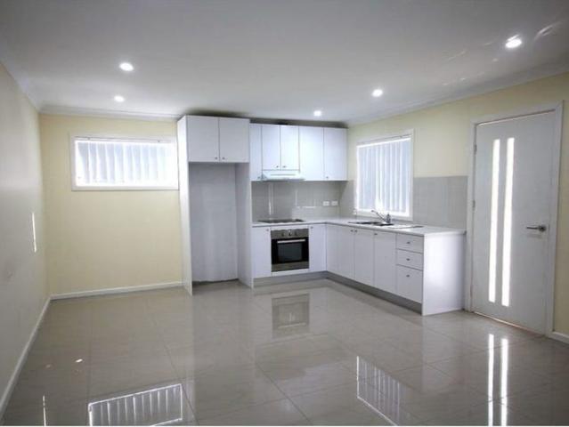 House for rent in Cambridge Park, Sydney
