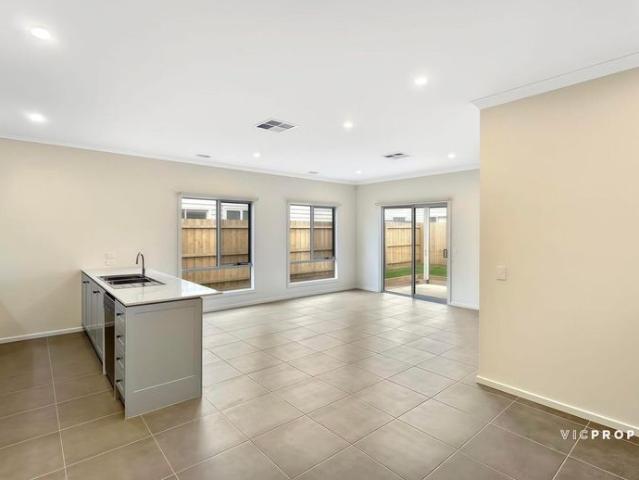 House for rent in Eynesbury, Melbourne