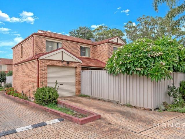Townhouse for rent in Sydney, New South Wales