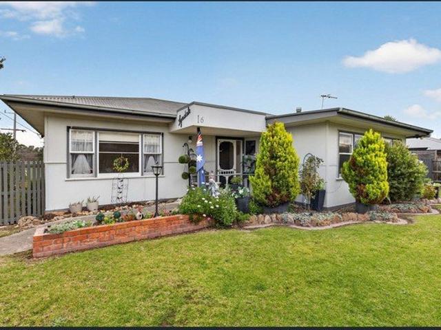 House for rent in Heyfield, Victoria