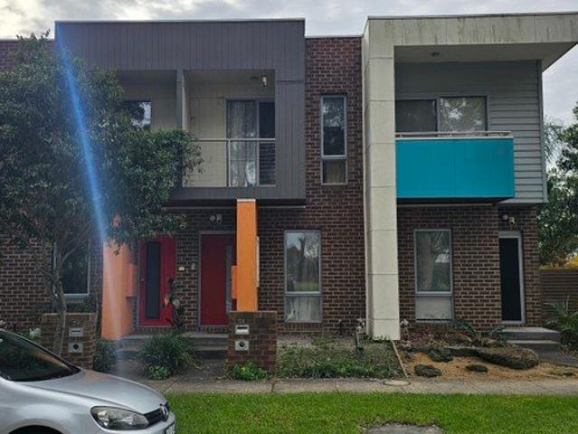 Townhouse for sale in Camerons Creek, Victoria