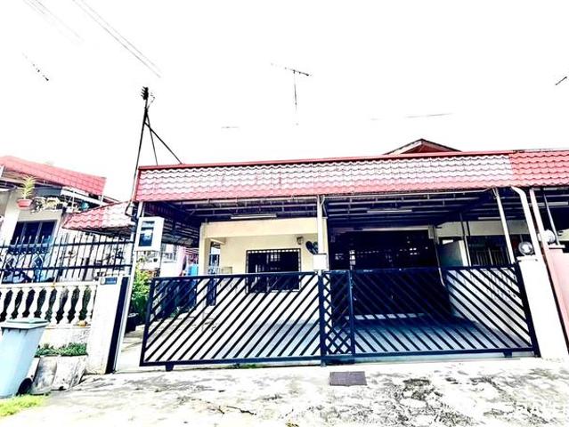Residential House for sale in Kluang, Johor