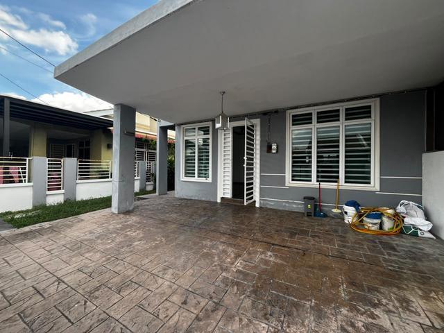 Residential House for sale in Bandar Saujana Putra, Kuala Langat