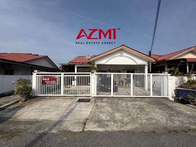 Terraced House for sale in Long Miri, Sarawak