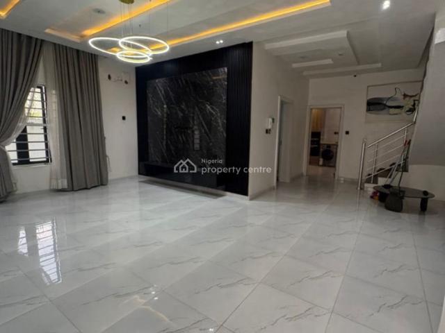 Detached duplex for rent in Eti Osa, Lagos