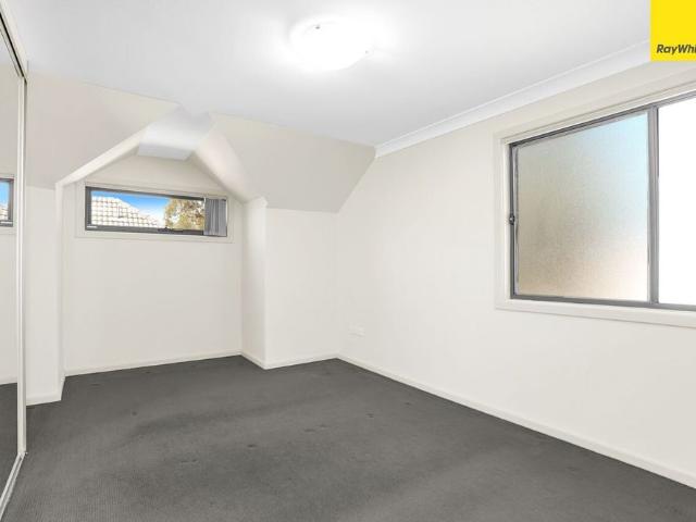 Townhouse for rent in Sydney, New South Wales