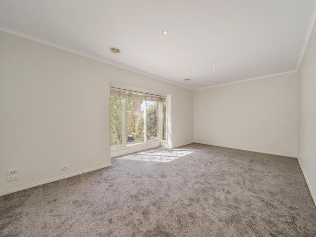 Townhouse for rent in Mitcham, Melbourne