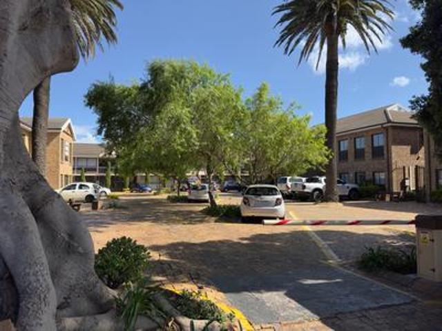 Commercial for rent in Claremont, Cape Town