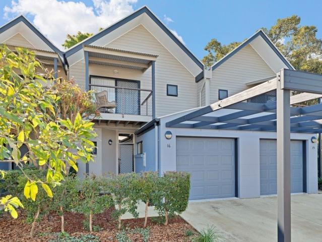 Townhouse for sale in Toombul, Queensland
