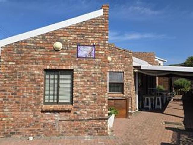 House for sale in Groot Brak Rivier, Western Cape