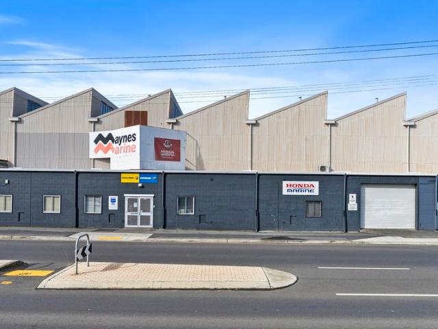 Warehouse for rent in Glenorchy