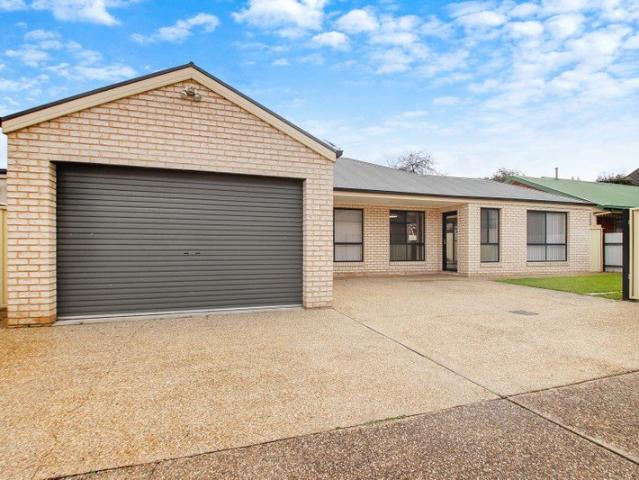 Townhouse for rent in Albury, New South Wales