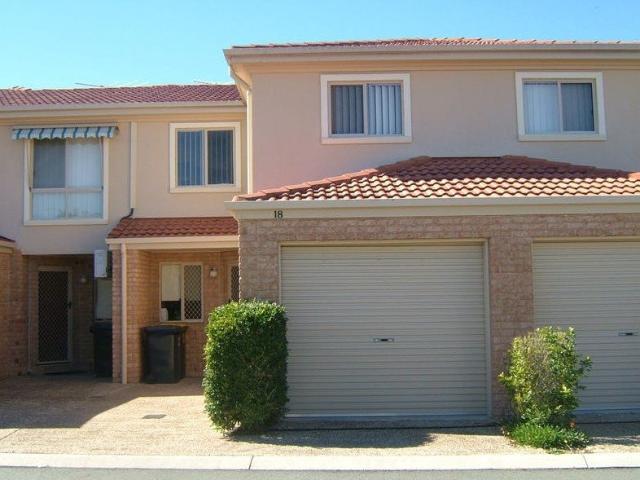 Townhouse for rent in Toombul, Queensland