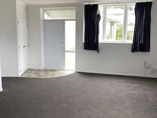 Apartment for rent in Tītahi Bay, Porirua