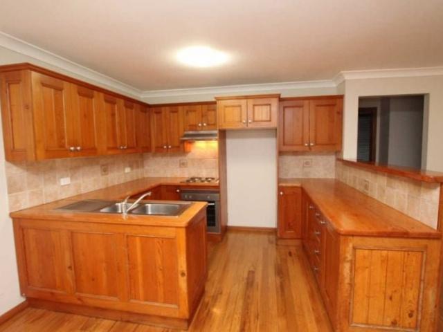 Villa for rent in Merrylands West, Sydney