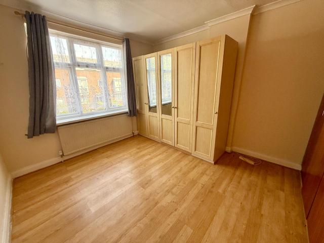 Apartment for rent in Gidea Park, Greater London