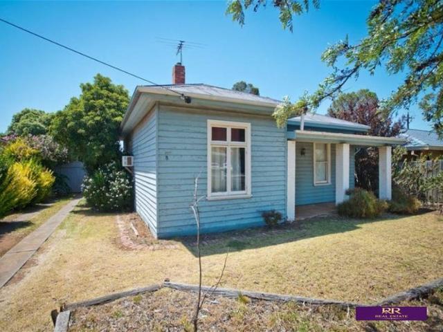 House for rent in Melton South, Melbourne