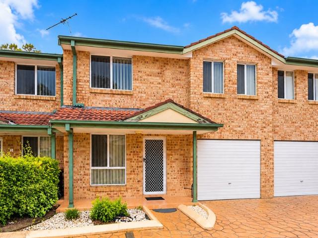 Townhouse for sale in Greenfield Park, Sydney