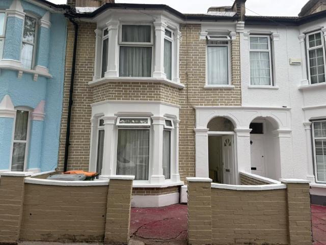 House for rent in Manor Park, Greater London