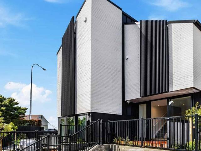 Townhouse for rent in Hillersden