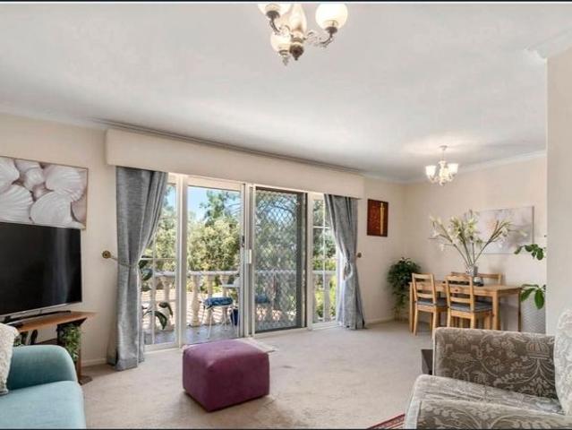 Townhouse for rent in Booragoon, Western Australia