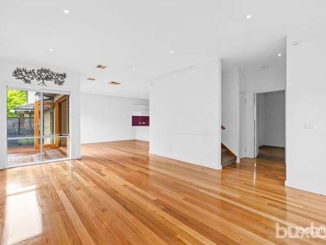 Townhouse for rent in Camerons Creek, Victoria